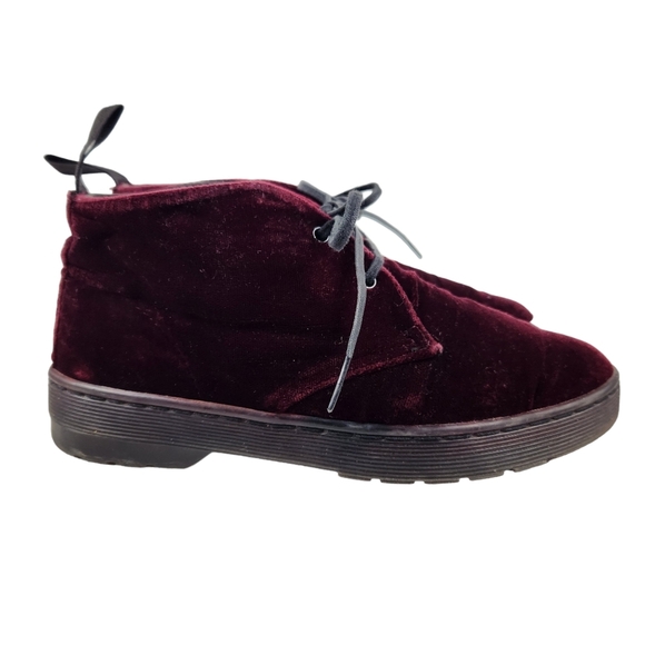 Dr. Martens Daytona Cherry Red Velvet Desert Low Chukka Wine Boots Womens Size 5 - Picture 3 of 12